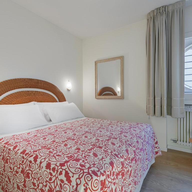 Palazzo Brando - Living Apartments - One-Bedroom Apartment - 7