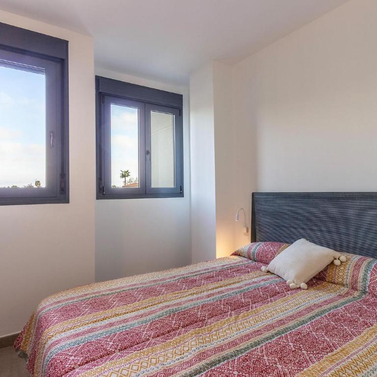 1 Bedroom Lovely Apartment In Denia - Apartamento de 1 dormitorio - 4