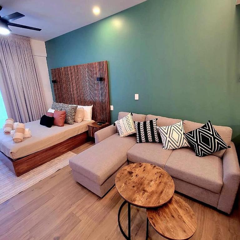 Modern Playacar Condo with Poolside Views & Nature - Apartamento de 1 dormitorio - 5
