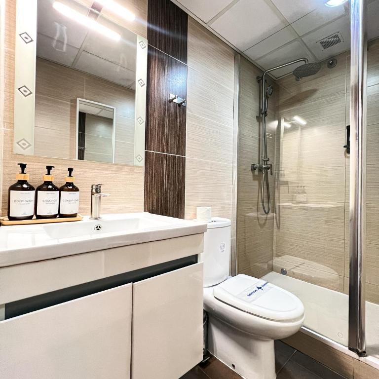 Happy Apartments Valencia - Two-Bedroom Apartment with Terrace (5 Adults) - 9