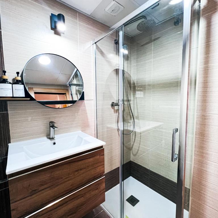 Happy Apartments Valencia - One-Bedroom Apartment (4 Adults) - 15