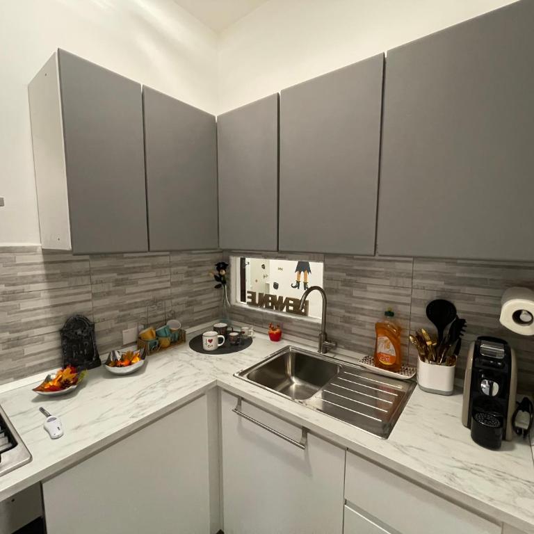 Smart Home Rome - Trilocale con Parcheggio Privato - Superior Studio - 4