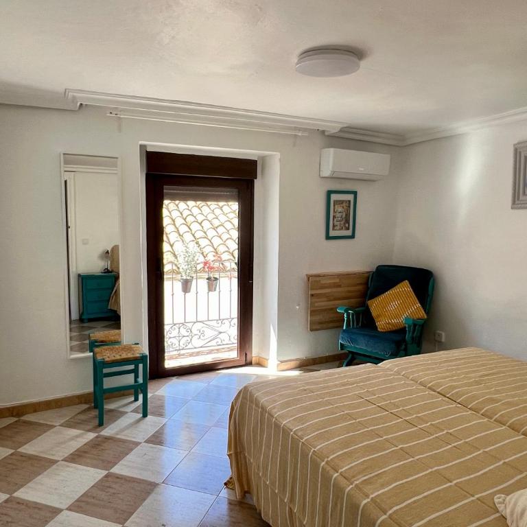 Los colores de Cazorla - Three-Bedroom House - 12