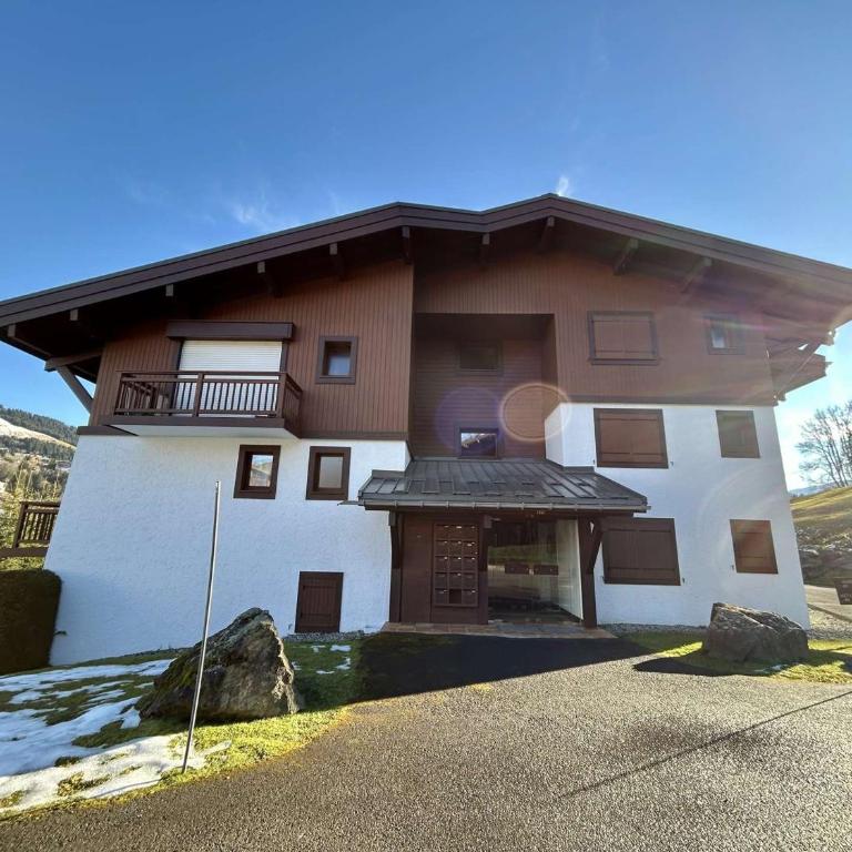 Appartement 2 pièces avec cabine, terrasse sud, proche télécabine Jaillet, parking, Wi-Fi - FR-1-597-184 - Appartement - 13
