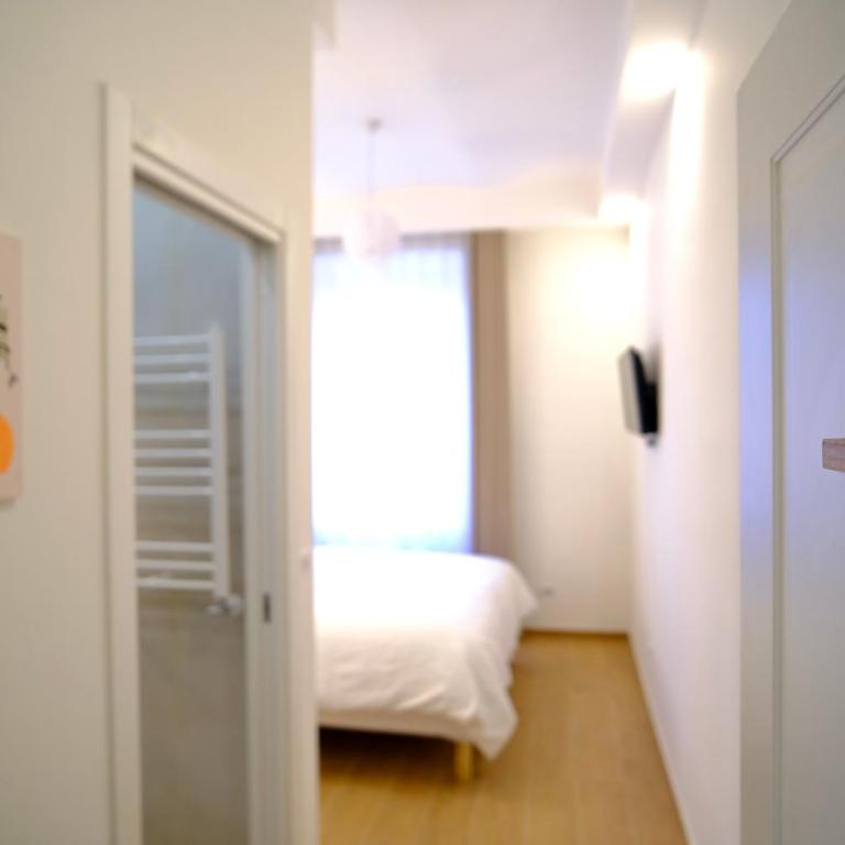 Maison Almo Guesthouse - Camera Matrimoniale con Bagno Privato - 9