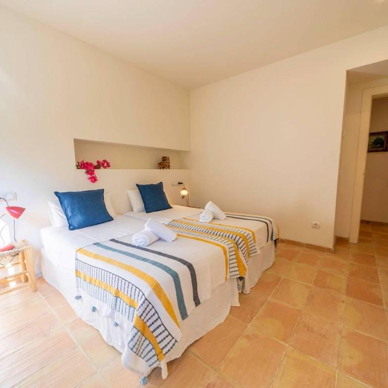 Villa Les Oliveres Piscina Privada Vistas Mar Aire Acondicionado - Villa - 16