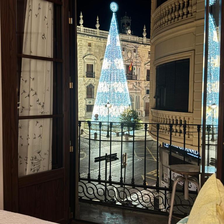 Donde Antonio - Deluxe Double Room with Balcony and Shared Bathroom - 4