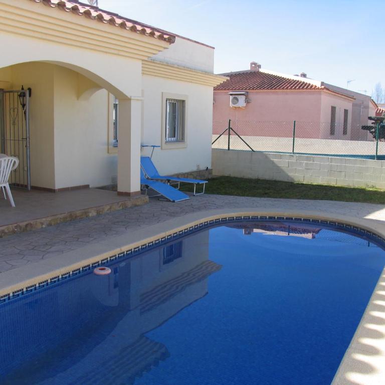 Encarni - Three-Bedroom Townhouse - 4