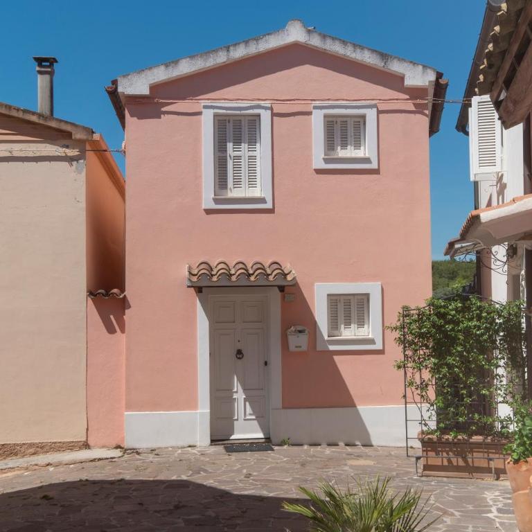 633 - Casa indipendente nel centro storico di Numana, con terrazzo, due bagni e aria condizionata - SPIAGGIA WHITE BEACH CLUB OMAGGIO dal lun al ven FINO AL 02-08 - Casa con 2 Camere da Letto - 1