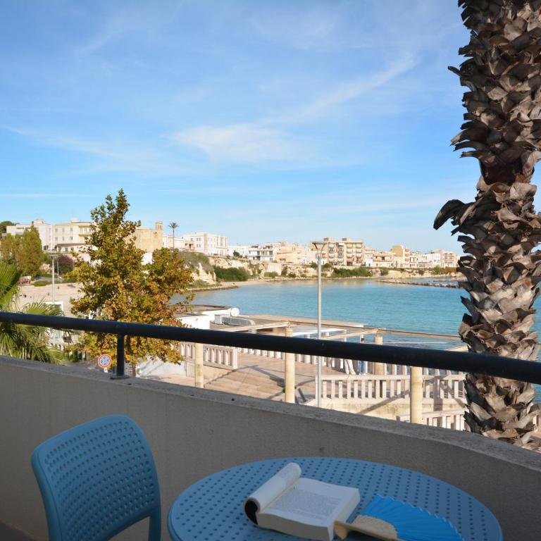 Hotel Miramare - Camera Matrimoniale con Balcone e Vista Mare - 1