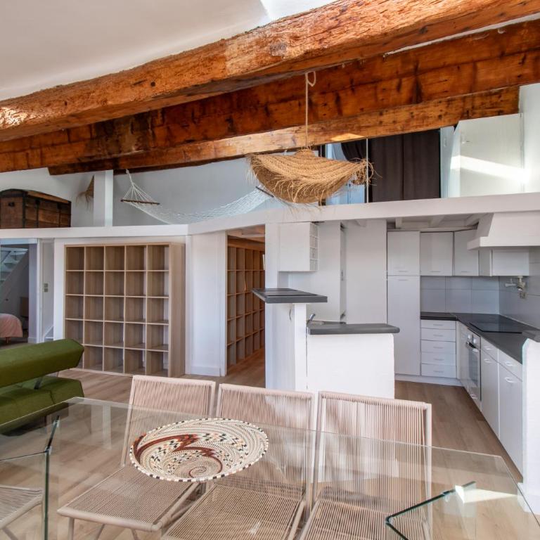 L'Appartement vue quai - proche de la gare & des halles de Sète - 3ème étage sans ascenseur - Apartment mit 3 Schlafzimmern - 11