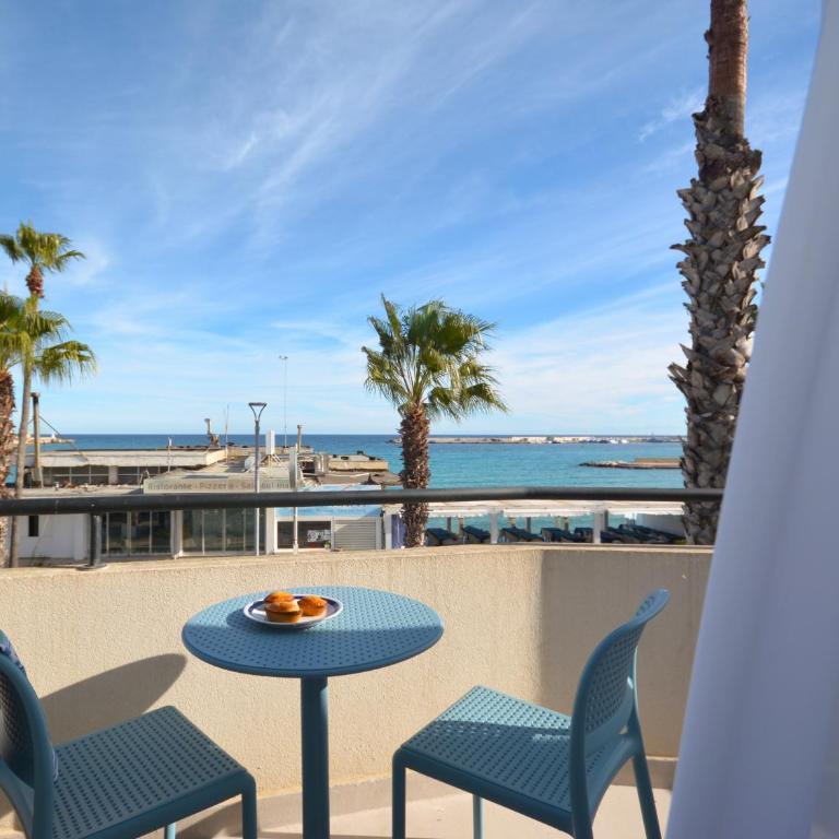 Hotel Miramare - Camera Tripla con Balcone e Vista Mare - 2