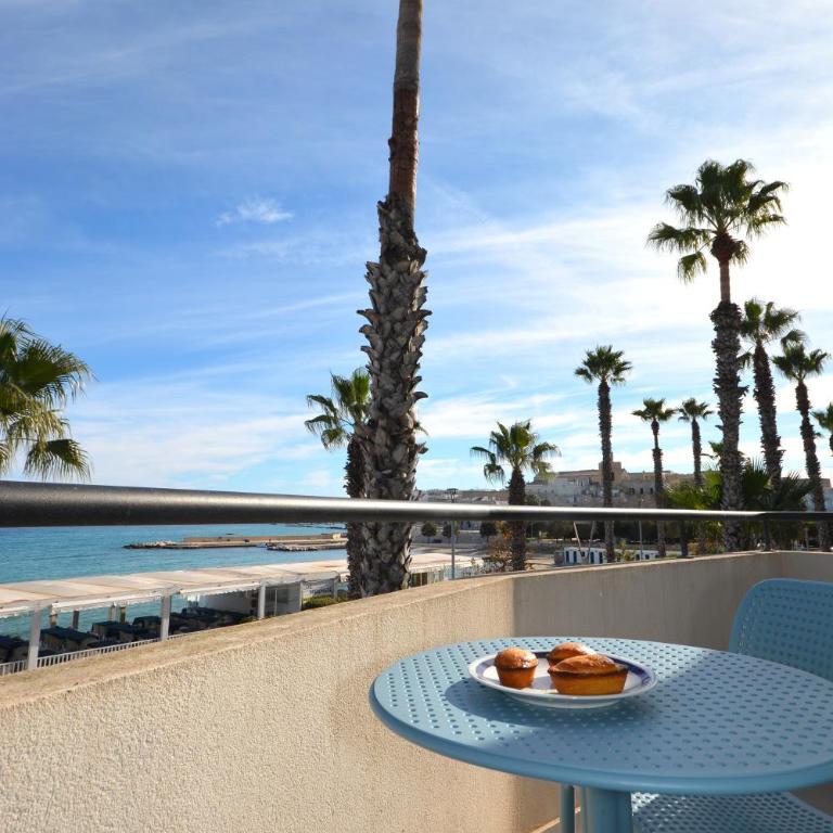 Hotel Miramare - Camera Tripla con Balcone e Vista Mare - 10