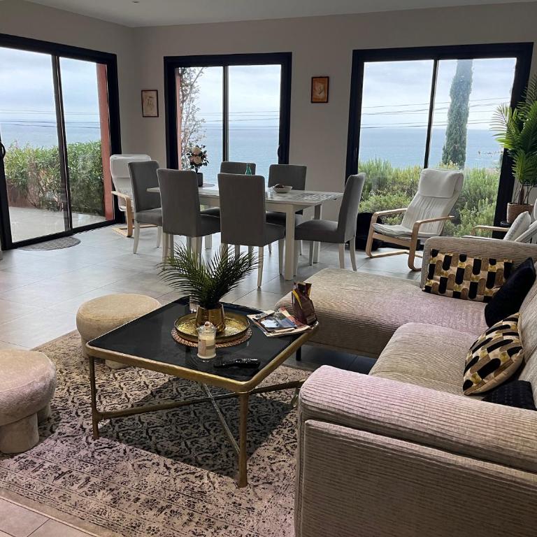 Residence Arc-en-Ciel 5 Star App A with stunning seaview - Appartement 2 Chambres - 1
