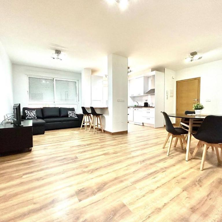 Plaza Europa - Más que apartamentos. - Two-Bedroom Apartment - 1