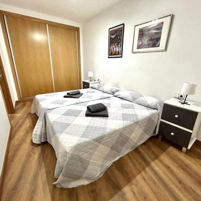Plaza Europa - Más que apartamentos. - Two-Bedroom Apartment - 9