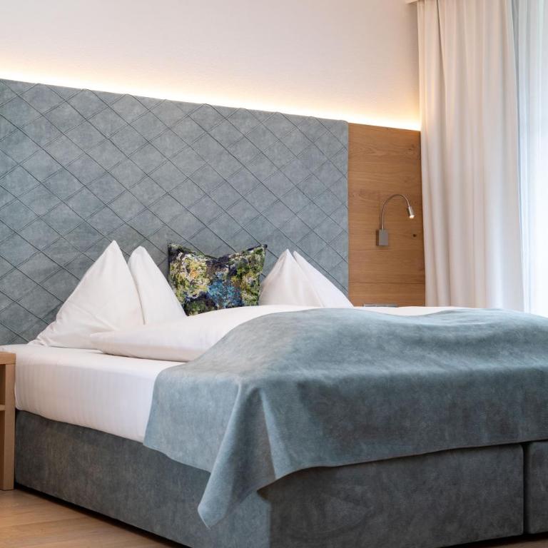 Alpina Wagrain - Standard Doppelzimmer mit Balkon - 4
