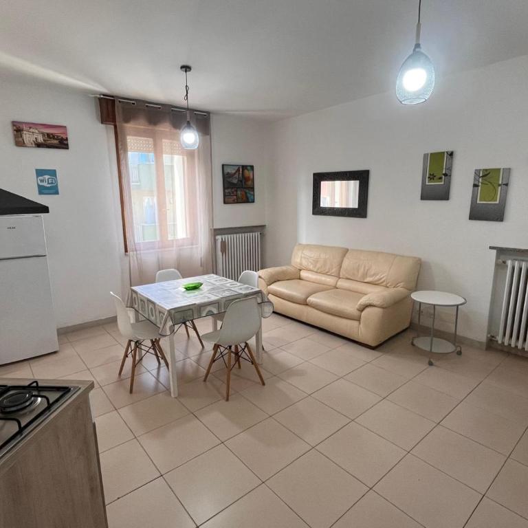 Good House- Ampio appartamento vicino al mare - Appartamento con 3 Camere da Letto - 6