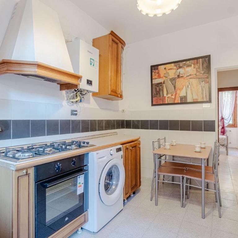 GuestHost - Charm and Comfort in the Heart of Genoa - Two-Bedroom Apartment - 7