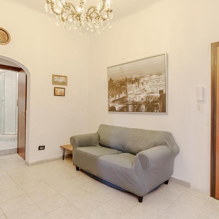 GuestHost - Charm and Comfort in the Heart of Genoa - Two-Bedroom Apartment - 10