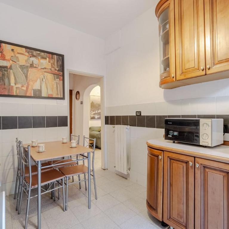 GuestHost - Charm and Comfort in the Heart of Genoa - Two-Bedroom Apartment - 8