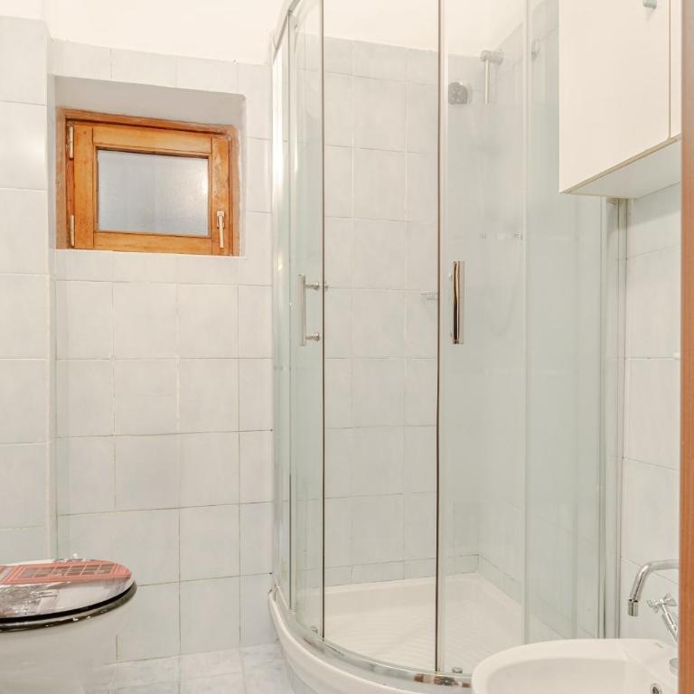 GuestHost - Charm and Comfort in the Heart of Genoa - Two-Bedroom Apartment - 16