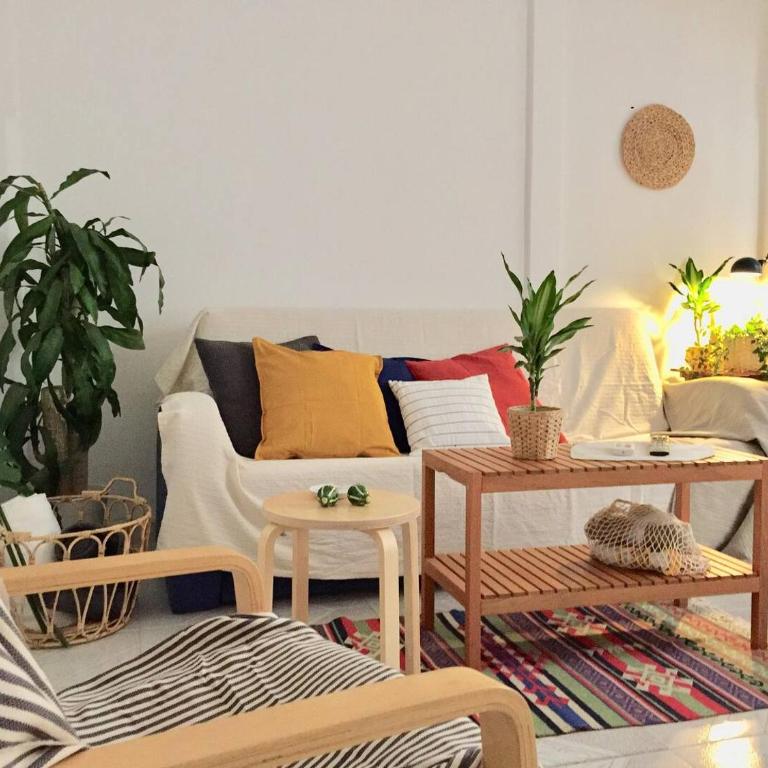 San Matías Urban Retreat with Balcony - One-Bedroom Apartment - 13