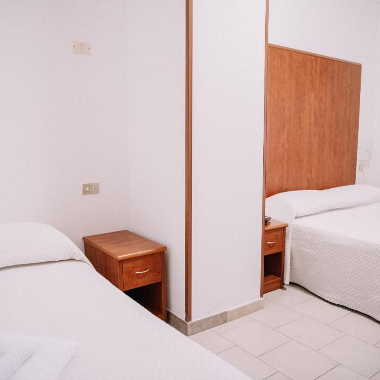 Magnolia Hotel Vieste - Camera Tripla Standard - 2
