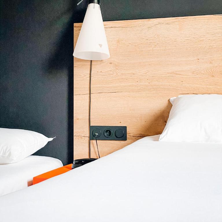Ibis Styles Crolles Grenoble A41 - Dreibettzimmer - 9