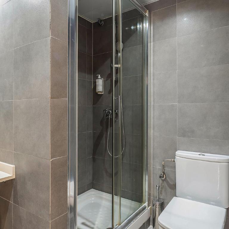 AB Montjuic - Apartamento de 2 dormitorios con terraza - 2