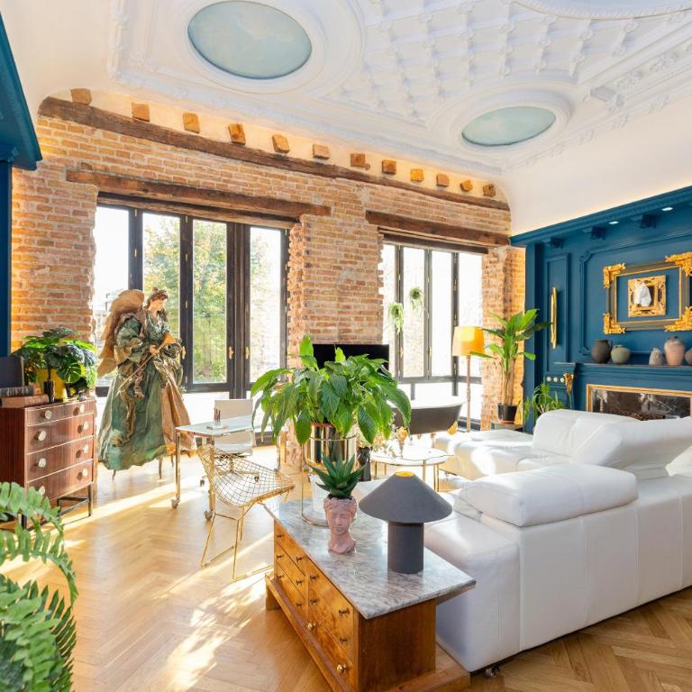 ChezmoiHomes Granada Gallery Loft - Deluxe Apartment - 2