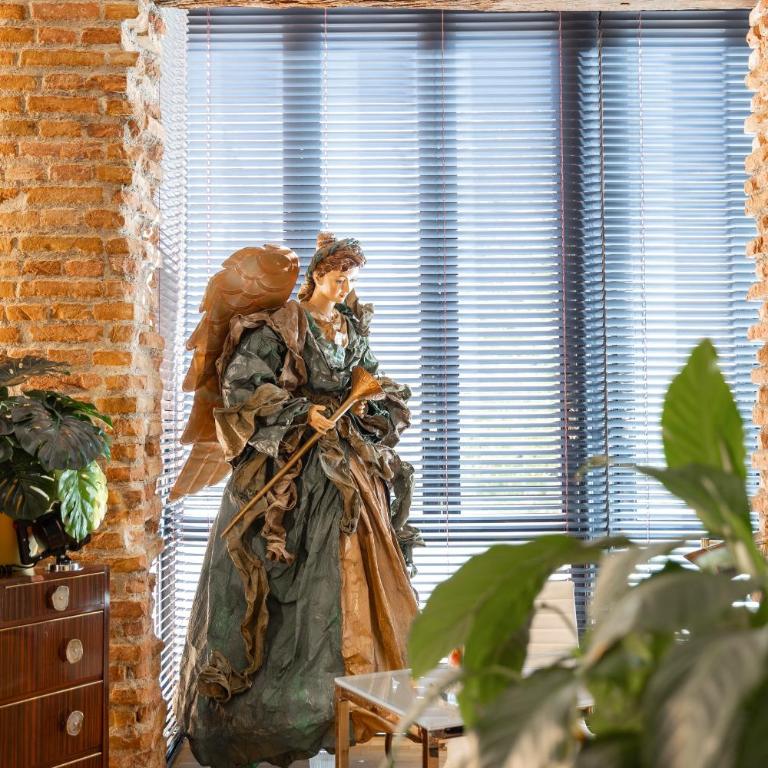 ChezmoiHomes Granada Gallery Loft - Deluxe Apartment - 12