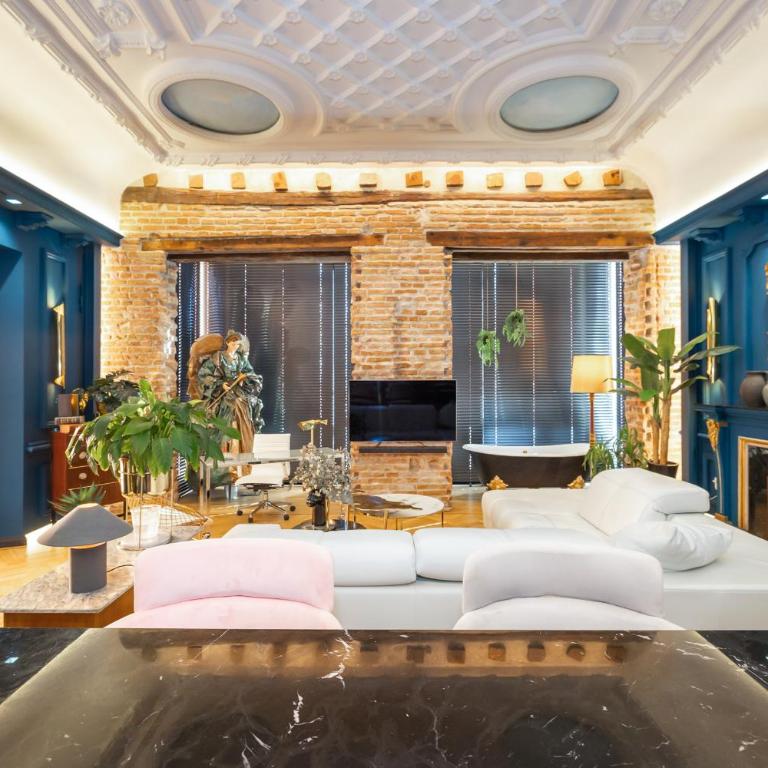 ChezmoiHomes Granada Gallery Loft - Deluxe Apartment - 16