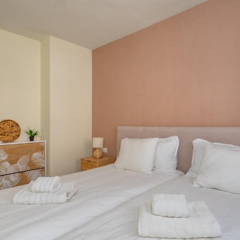 3 bedroom, top floor with fantastic terrace and pools - Apartamento de 3 dormitorios - 15