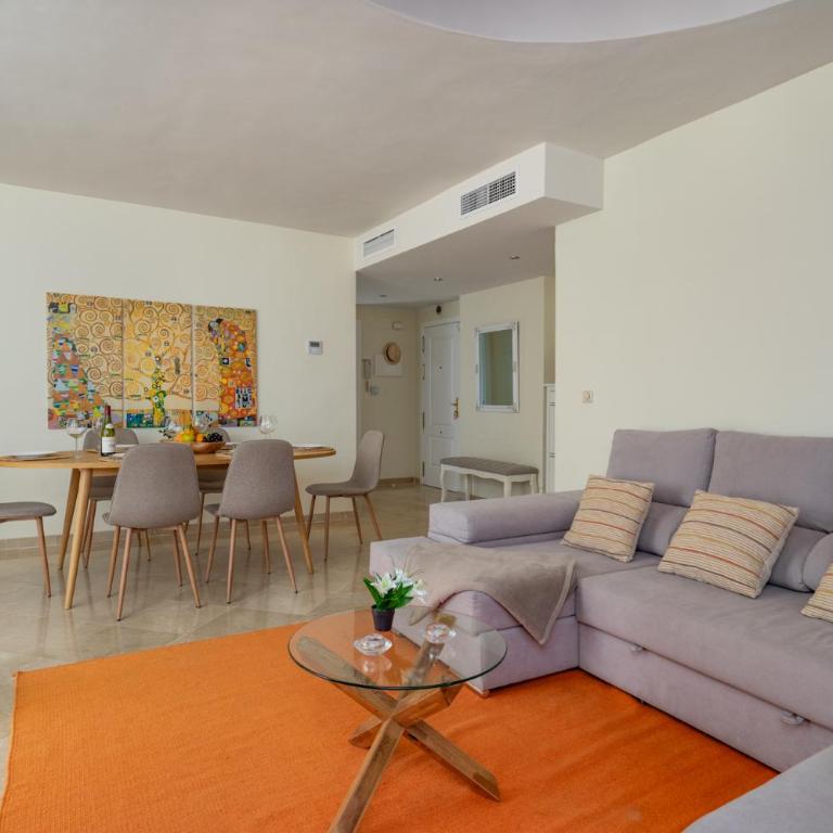 3 bedroom, top floor with fantastic terrace and pools - Apartamento de 3 dormitorios - 23