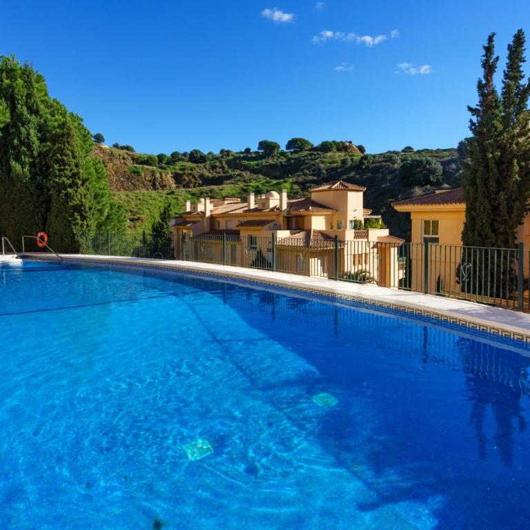 3 bedroom, top floor with fantastic terrace and pools - Apartamento de 3 dormitorios - 42