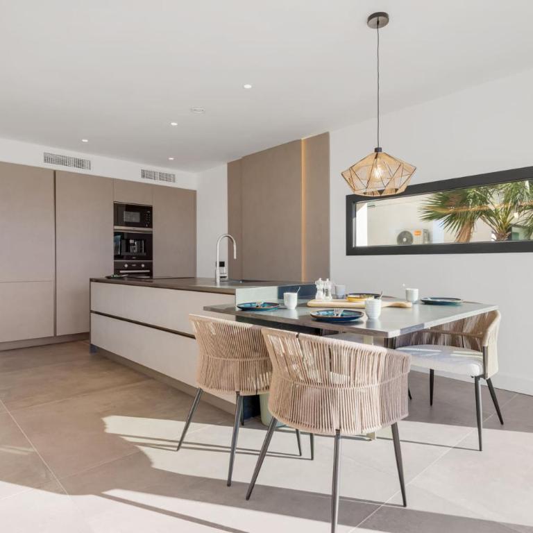 ViVi Homes -Villa Kolibri Pool, Terrace & Golf - Villa Deluxe - 16