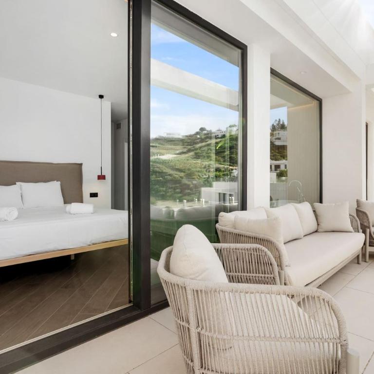 ViVi Homes -Villa Kolibri Pool, Terrace & Golf - Villa Deluxe - 23