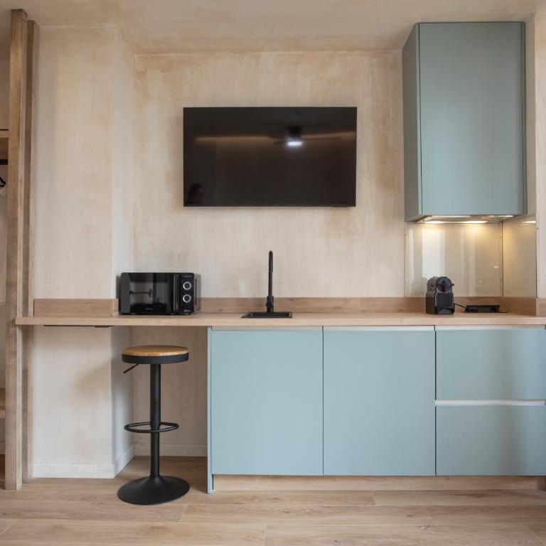 Nomad Haux Mestalla - Double Room with Terrace - 12