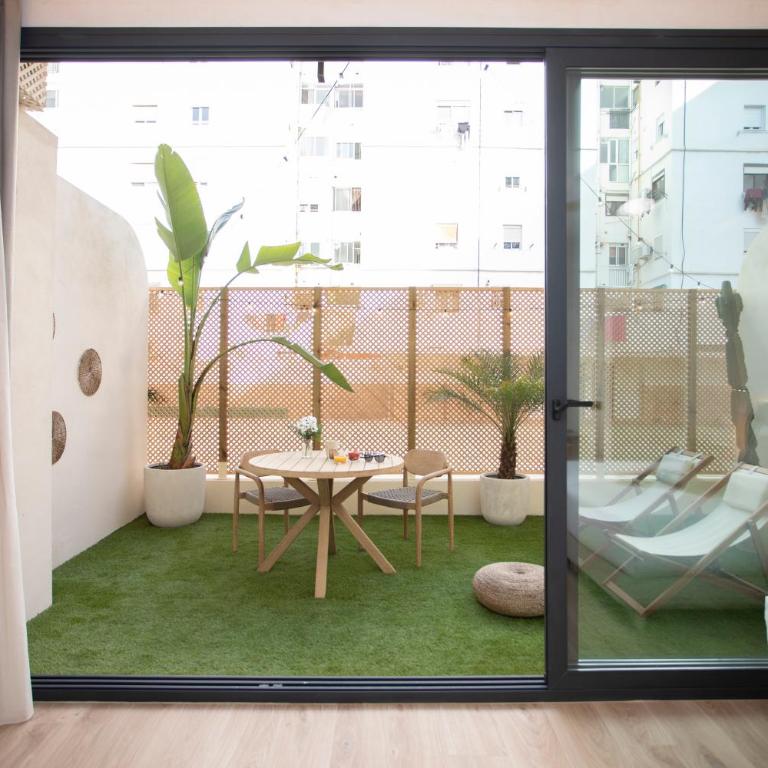 Nomad Haux Mestalla - Double Room with Terrace - 5