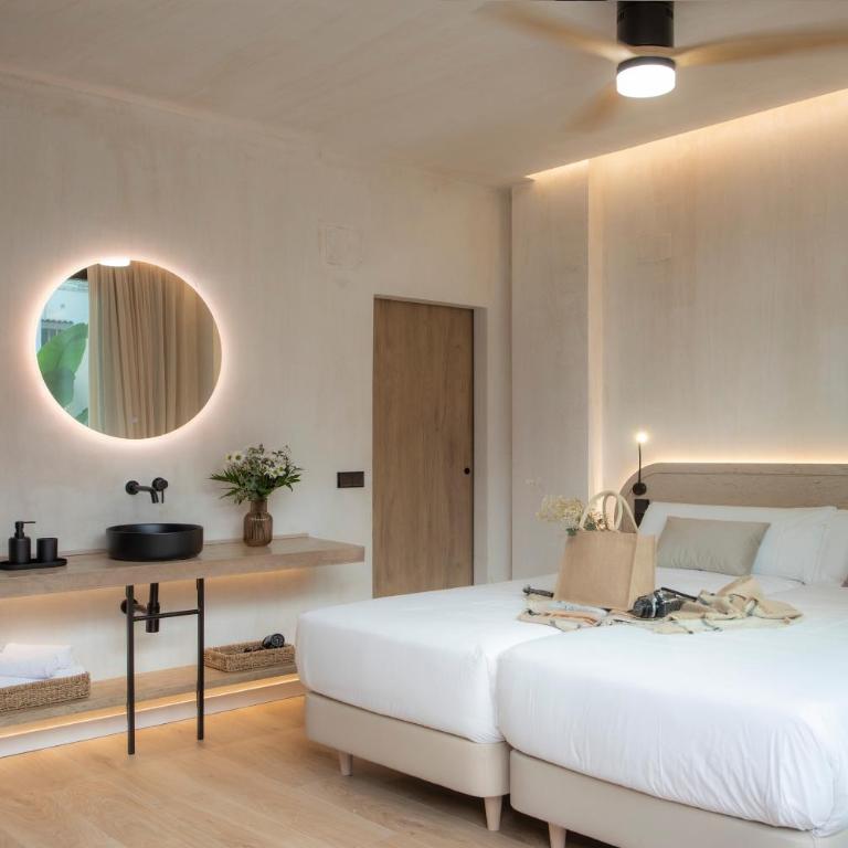 Nomad Haux Mestalla - Double Room with Terrace - 5