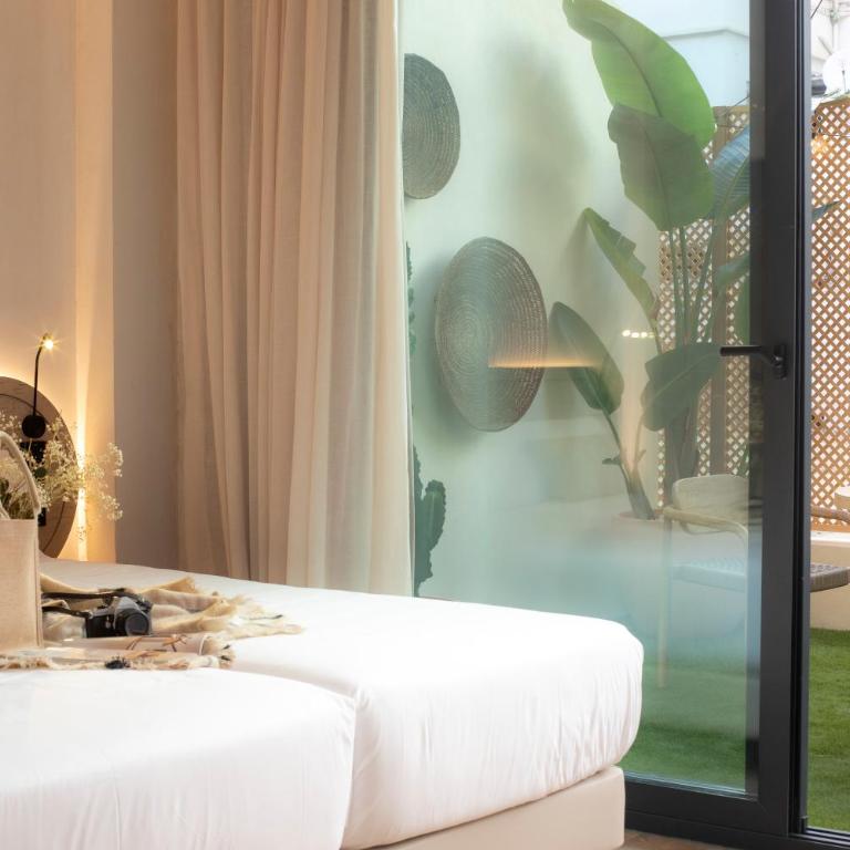 Nomad Haux Mestalla - Double Room with Terrace - 15