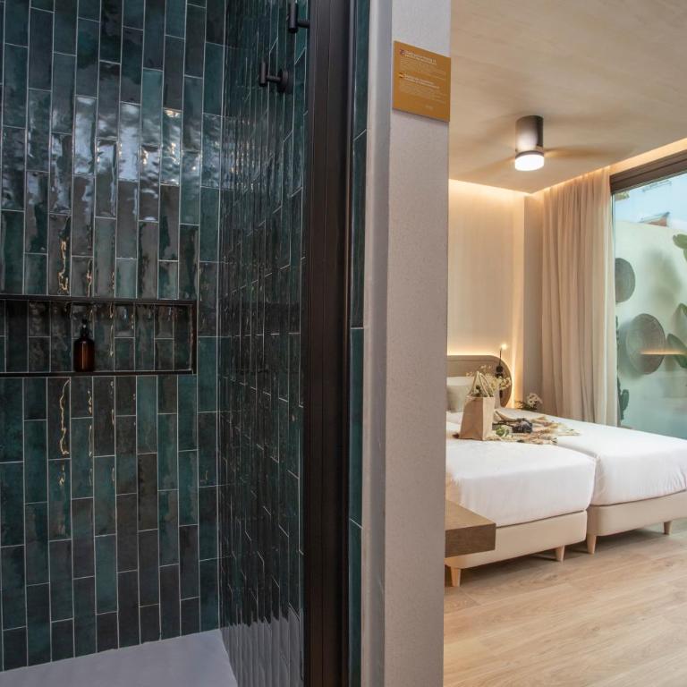 Nomad Haux Mestalla - Double Room with Terrace - 6