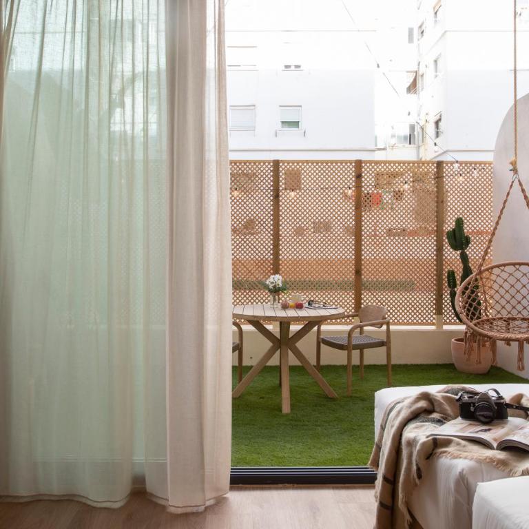 Nomad Haux Mestalla - Double Room with Terrace - 5