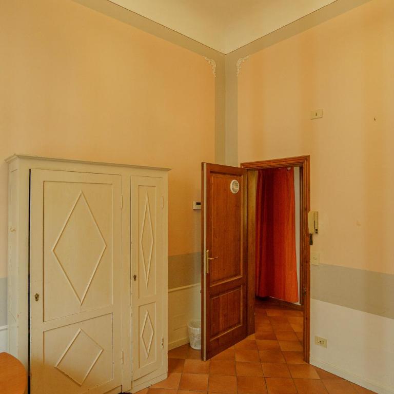 Tranquil Suite Near Museums and Train Station - Apartment - 4