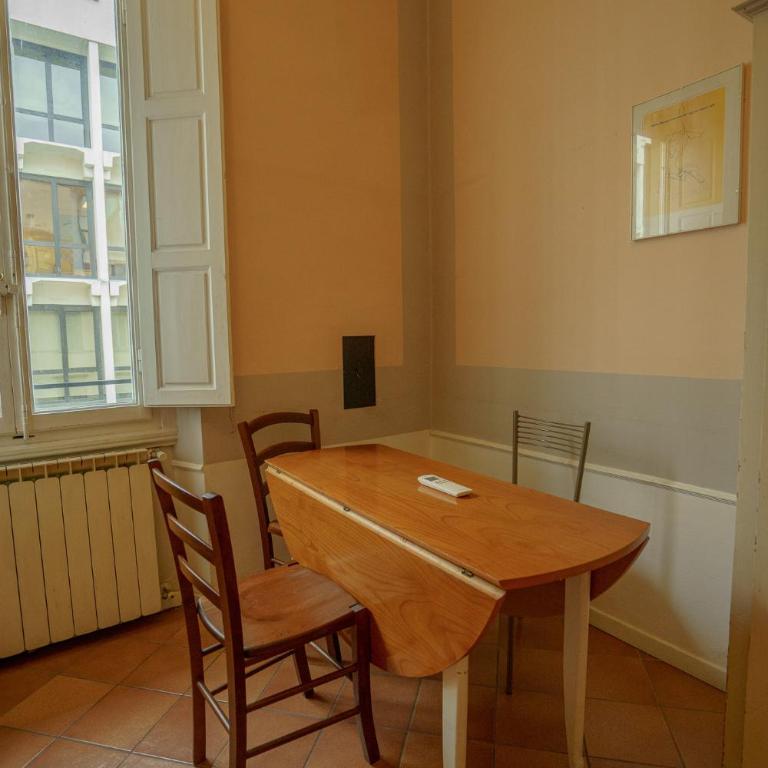 Tranquil Suite Near Museums and Train Station - Apartment - 3