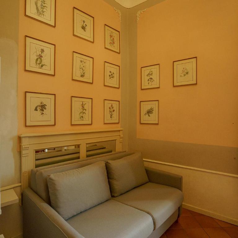 Tranquil Suite Near Museums and Train Station - Apartment - 16