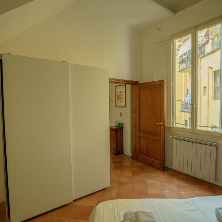 Tranquil Suite Near Museums and Train Station - Apartment - 19