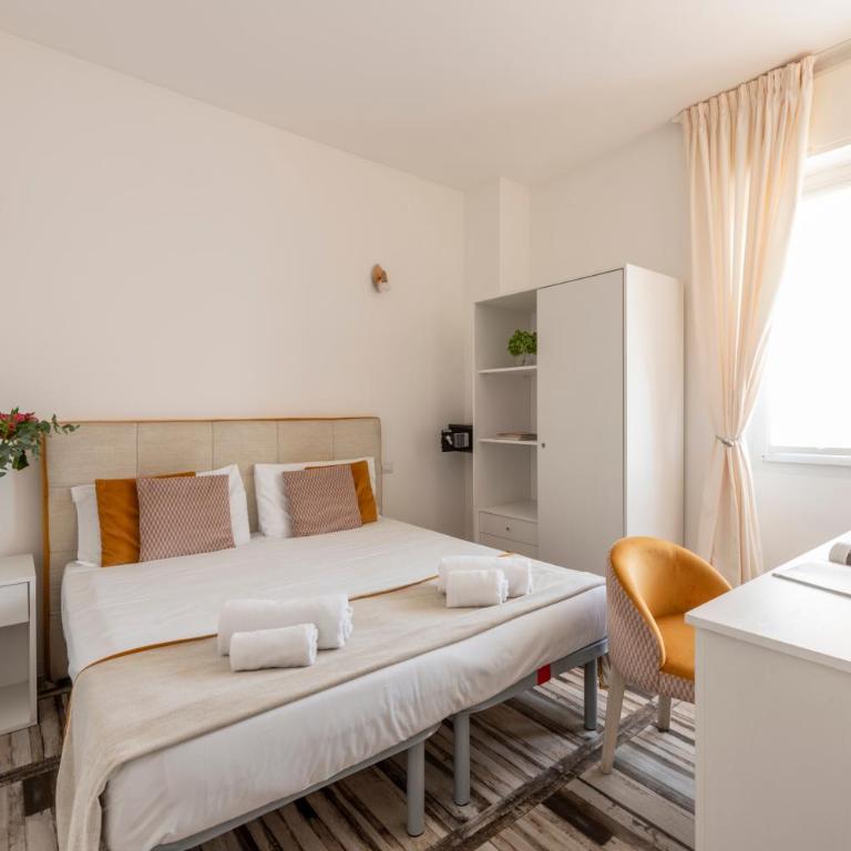 Home Flowers Milano - Deluxe Room - 13
