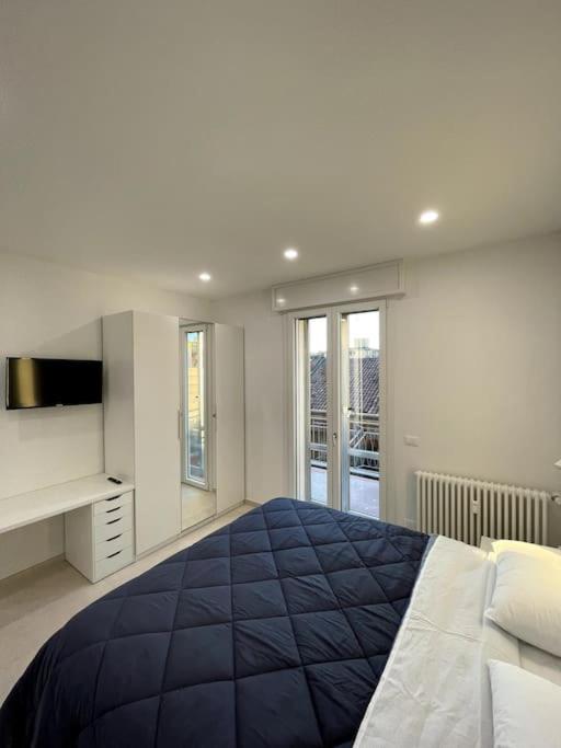 Turris Apartments, SKYLINE historic center Bologna - Double Room with Balcony - 6